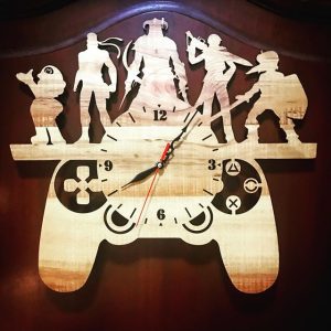 תבנית שעון קיר של Gamepad - בחיתוך לייזר