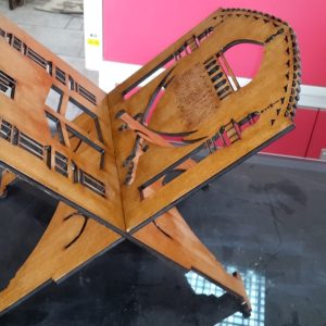 דוכן הקוראן הקדוש - בחיתוך לייזר