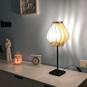 מנורה חתוכה בלייזר - בחיתוך לייזר