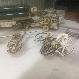 ערכת דגם תלת מימד של מסוקים צבאיים - בחיתוך לייזר