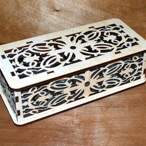 קופסת עץ מעוצבת עם מכסה - בחיתוך לייזר