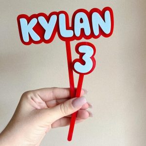 טופר עוגת יום הולדת 3 בהתאמה אישית - בחיתוך לייזר