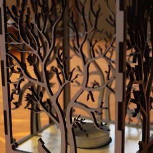 פמוט עץ - בחיתוך לייזר