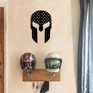 תמונת בחיתוך לייזר- קסדת דגל ארה