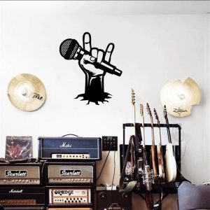 תמונת בחיתוך לייזר- מוזיקת מיקרופון