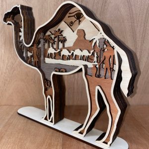 יצירת אמנות קמל בשבע שכבות - תמונת שכבות בחיתוך לייזר