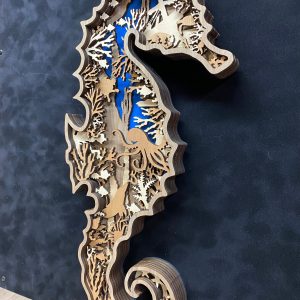 יצירת סוסון ים בשבע שכבות - תמונת שכבות בחיתוך לייזר