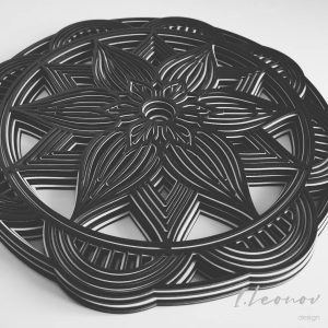 מנדלה מעוצבת - תמונת שכבות בחיתוך לייזר