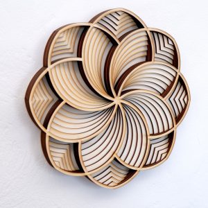 מנדלה פרחונית - רב-שכבתי לקישוט - תמונת שכבות בחיתוך לייזר