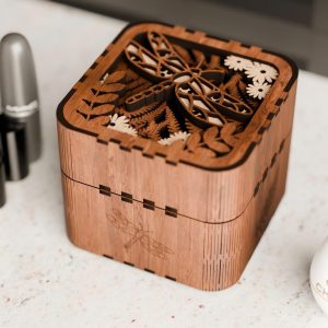 קופסת מתנה דרקונית - תמונת שכבות בחיתוך לייזר