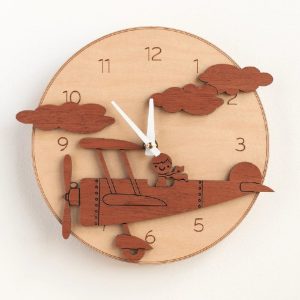 שעון קיר למטוס ילדים - בחיתוך לייזר