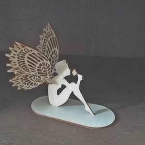 פיית מלאך על מעמד קישוט - בחיתוך לייזר