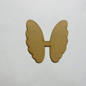 צורת כנפי מלאך מגזרת מלאכת עץ לא גמורה - בחיתוך לייזר