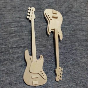 גיטרה בס - בחיתוך לייזר