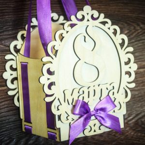 קישוט ליום האישה 8 במרץ קופסת מתנה - בחיתוך לייזר