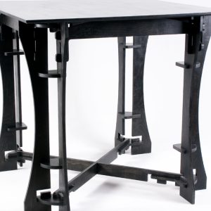 שולחן אוכל - בחיתוך לייזר