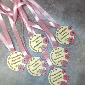 פרסים חרוטים - בחיתוך לייזר