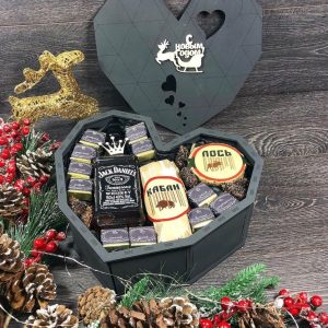 קופסת ממתקים בצורת לב - בחיתוך לייזר