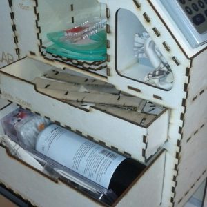 קסטן וורן - בחיתוך לייזר