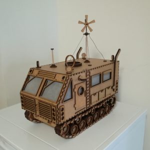 סיירת אנטארקטיקה הסובייטית חרקובצ'נקה - בחיתוך לייזר