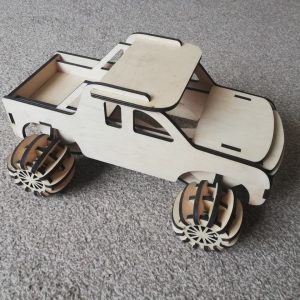 משאית ילדים - בחיתוך לייזר