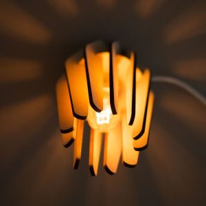 מְנוֹרָה - בחיתוך לייזר