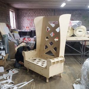 Mikomor Kreslomaket - בחיתוך לייזר