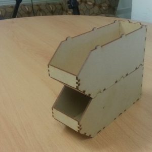 קופסאות צרות להערימה - בחיתוך לייזר