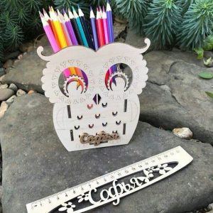 מחזיק עפרון ארגונית לשולחן ינשוף - בחיתוך לייזר