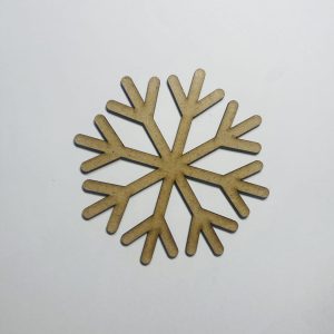 מגזרת פתיתי שלג מלאכת צורת עץ לא גמורה - בחיתוך לייזר