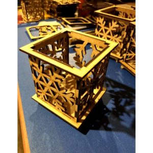 מחזיק נותני פתיתי שלג - בחיתוך לייזר