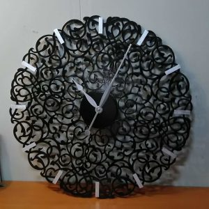 שעון קיר עגול ייחודי - בחיתוך לייזר