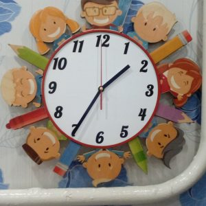 תבנית שעון קיר לבית הספר - בחיתוך לייזר