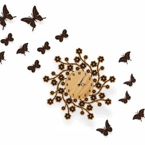 שעון קיר עם פרפרים - בחיתוך לייזר