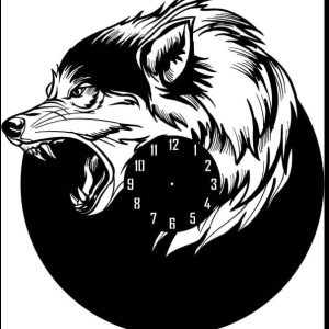 שעון קיר בצורת וולף - בחיתוך לייזר