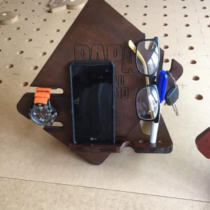 תחנת עגינה מעץ - בחיתוך לייזר