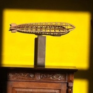 דגם תלת מימד של זפלין - בחיתוך לייזר